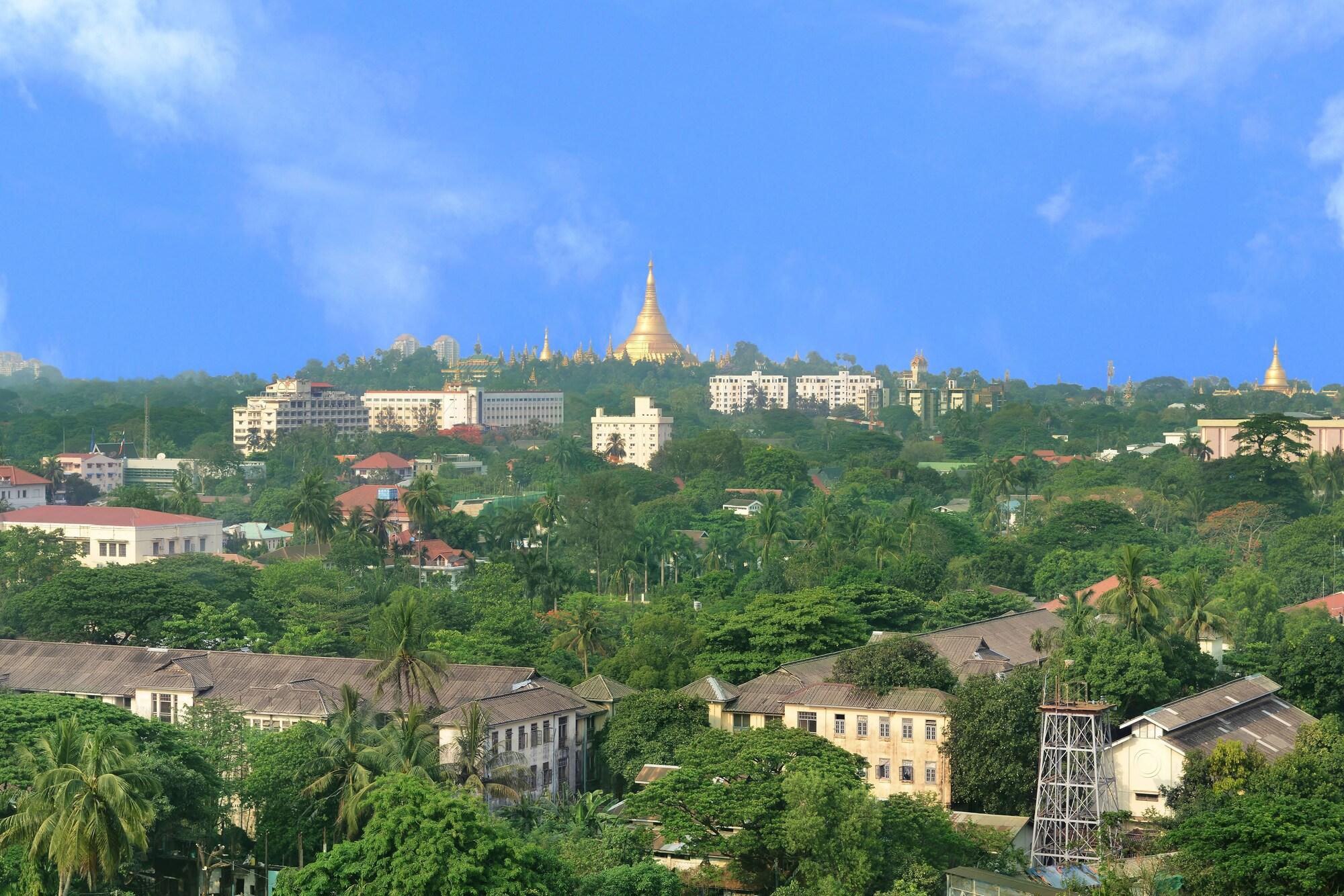 Hotel Grand United - Ahlone Branch 4*