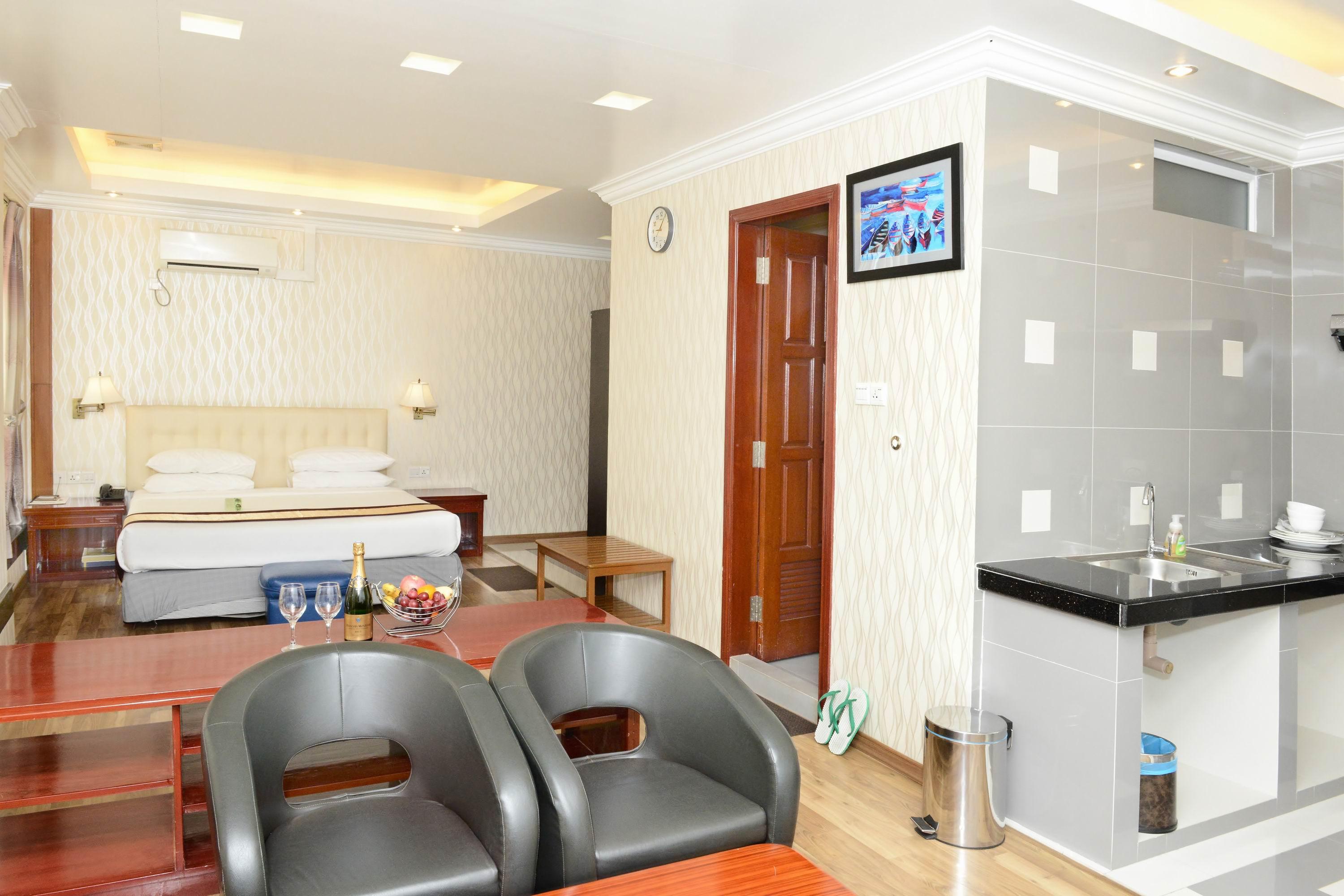 Grand United - Ahlone Branch Hotel 4*